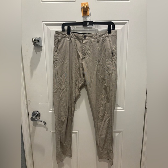 Vuori Men's Sz 34 5-Pockets Meta Pants V430 - Picture 2 of 5